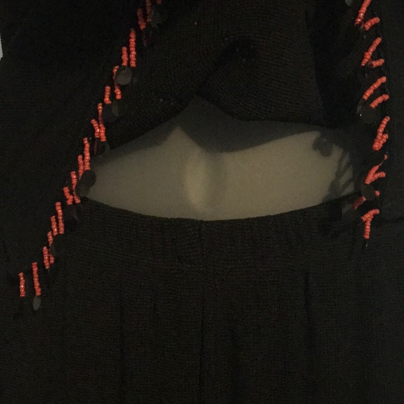 Chadwick’s Tank Capri 2 piece beaded outfit, small - Picture 4 of 4